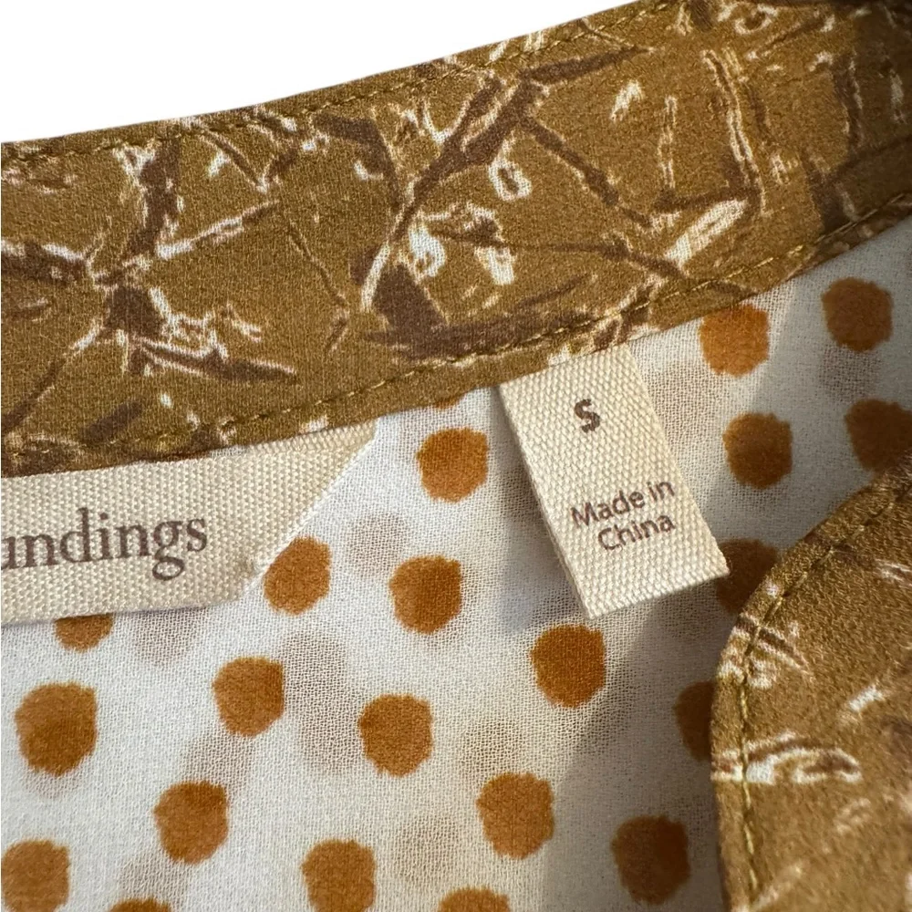 Soft Surroundings Women's Cream and Gold Button-Front Long Sleeve Blouse Size S - Picture 6 of 9